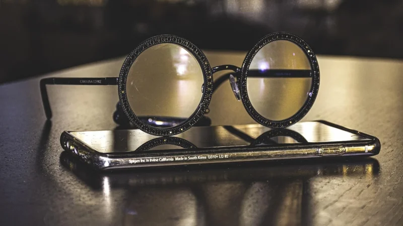Gotowe okulary korekcyjne: jak znaleźć tanie i stylowe opcje?